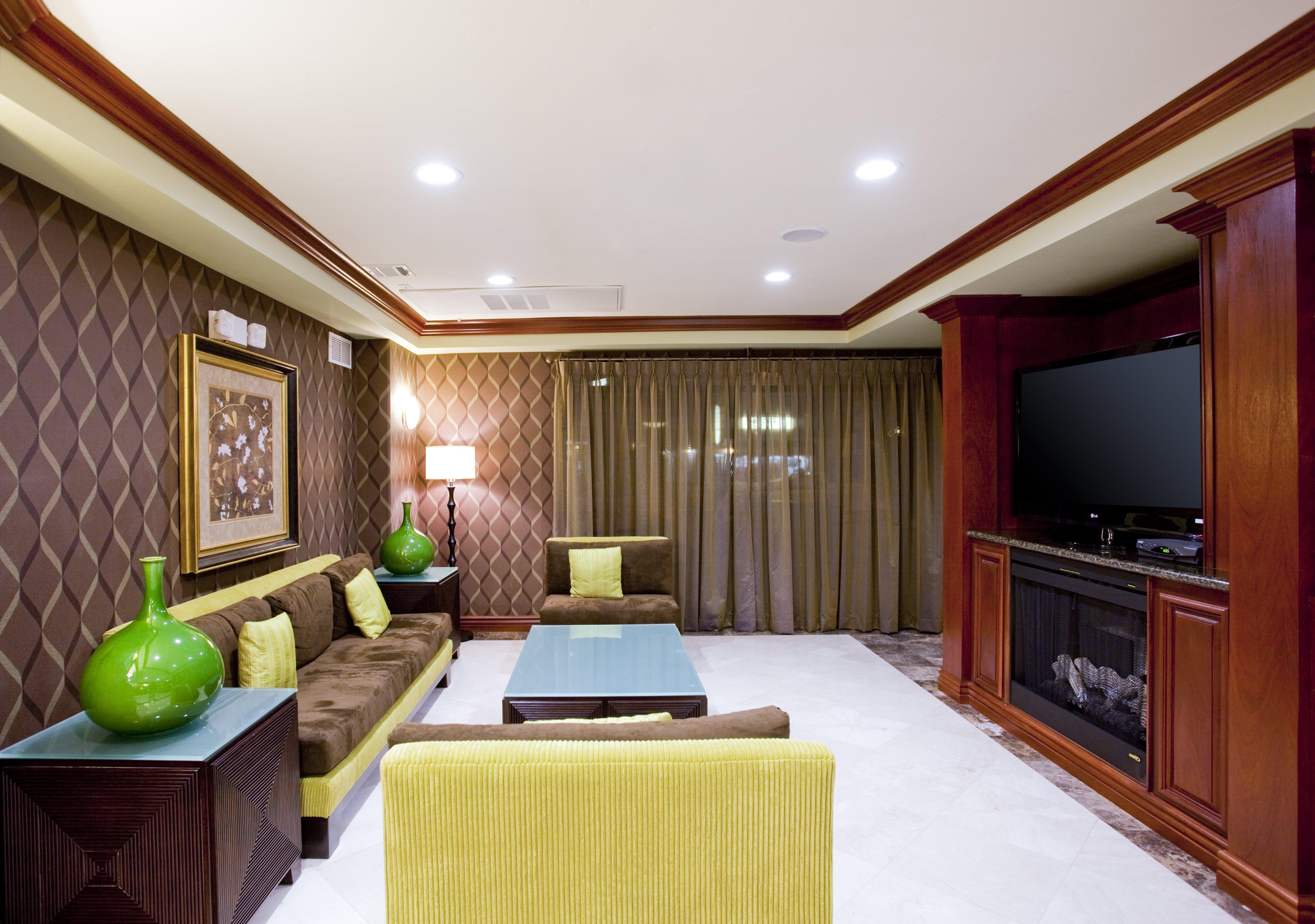 Express & Woodland Hills By Ihg 3* Los Ángeles