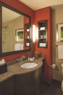 Express & Woodland Hills By Ihg Hotel Los Ángeles