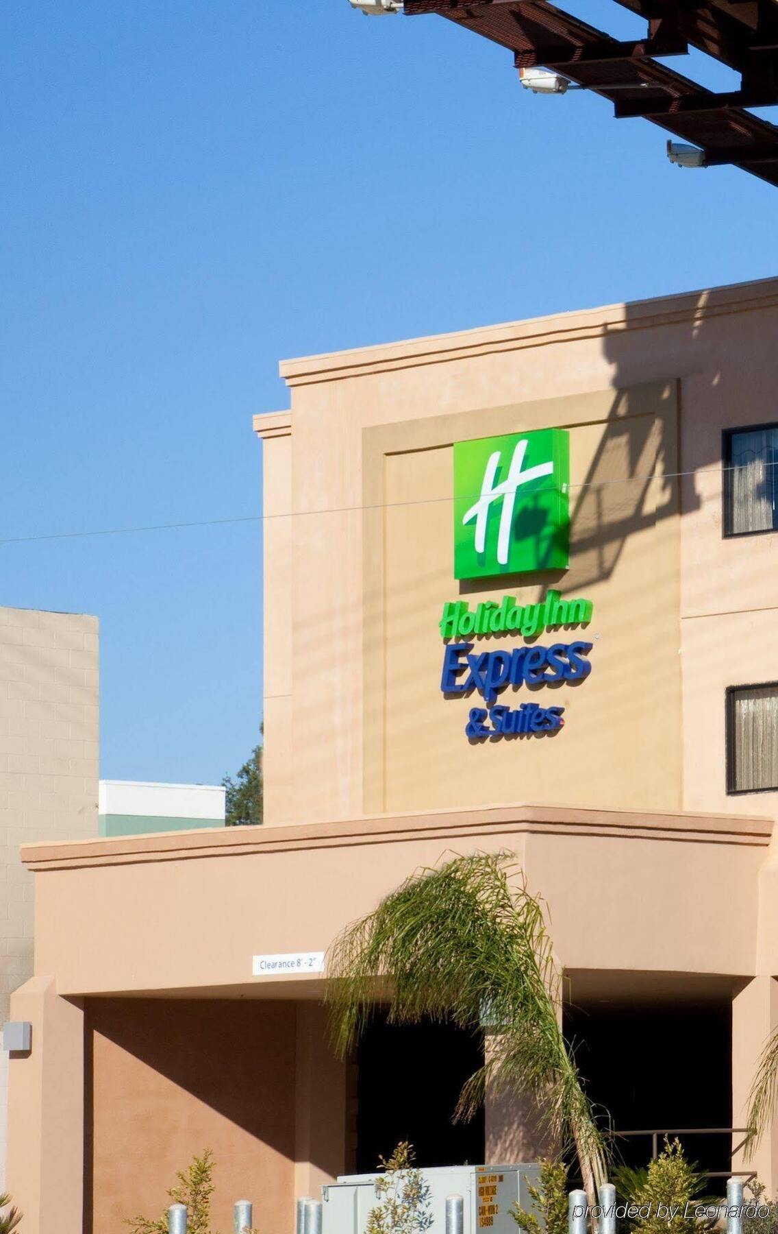 Hotel Express & Woodland Hills By Ihg Los Ángeles